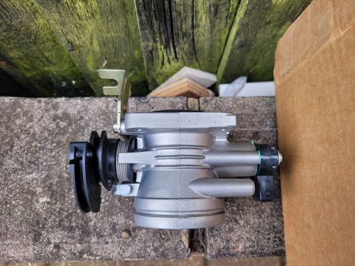 Genuine mg rover new boxed throttle body mhb000080