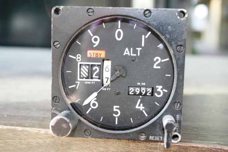 Buy Altimeter, Aircraft in Adelanto, California, US, for US 115.00