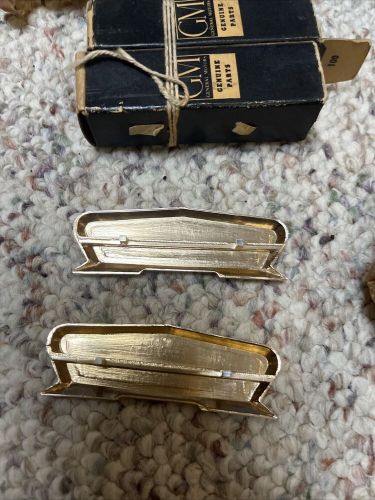 NOS 1957 Chevrolet Belair Gold Crests 4692819, US $200.00, image 3