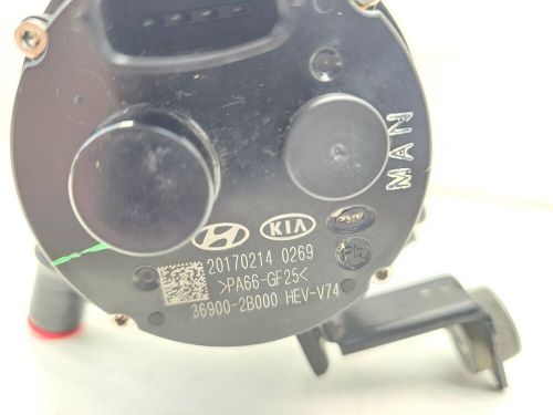 2017-2018 KIA NIRO AUXILIARY WATER ENGINE HEATER PUMP W/BRACKET OEM 36900-2B000, US $219.00, image 2