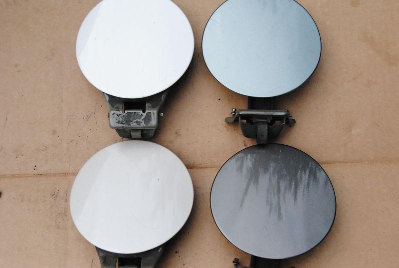 2003-2010 lincoln town car fuel gas tank filler cap lid door 