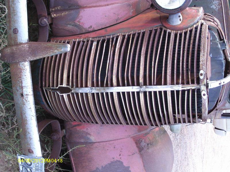 1938 chevrolet pickup truck grille and housing v nice original with chin pan!!!