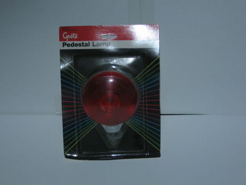 Grote dbl. contact pedestal trailer light,non-led,new in pak,stop,turn & tail