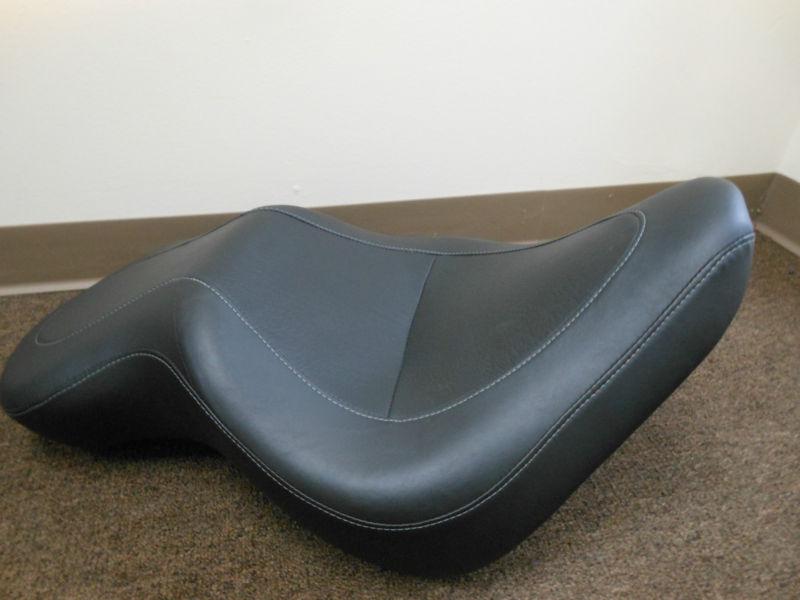 2009 harley davidson fxstsse3 stock seat 