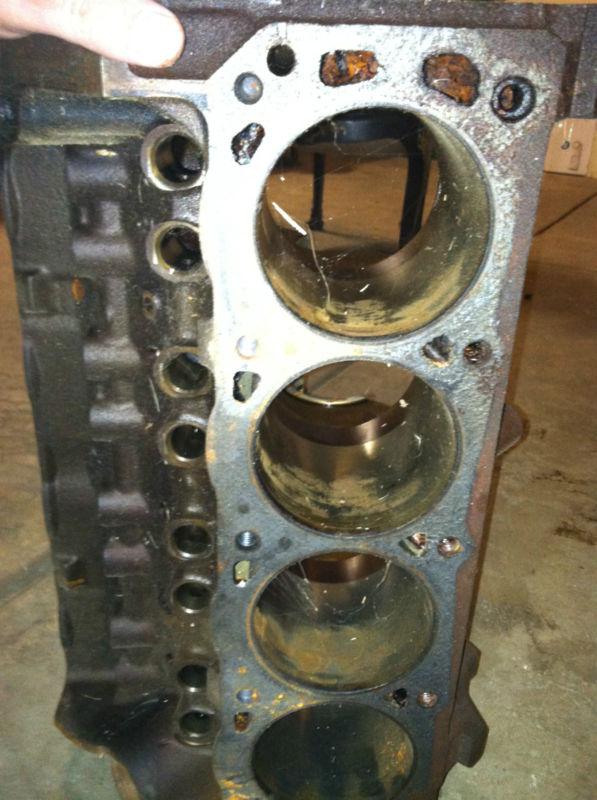 Buy 95 MUSTANG GT 5.0 BARE BLOCK WITH PISTONS (LOCAL PICK UP IN ILLINOIS ONLY) in Wauconda