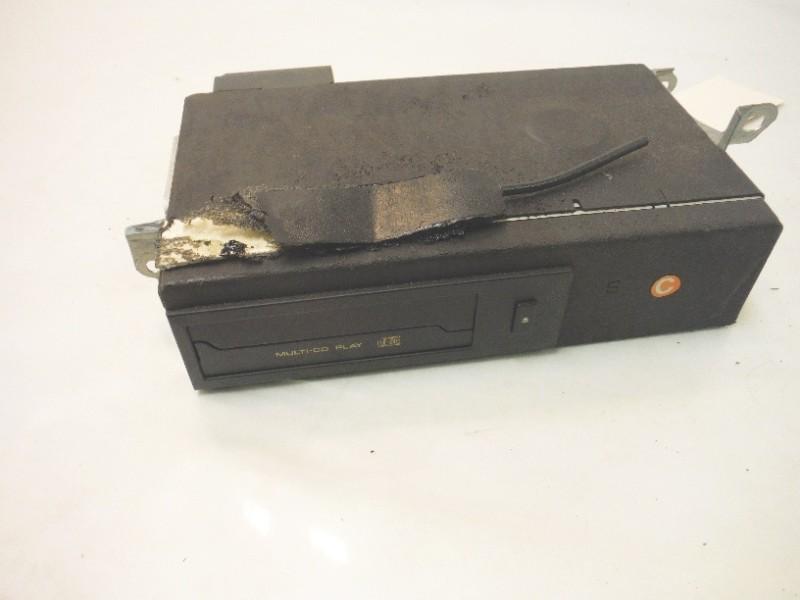1999 lexus gs300 cd changer oem
