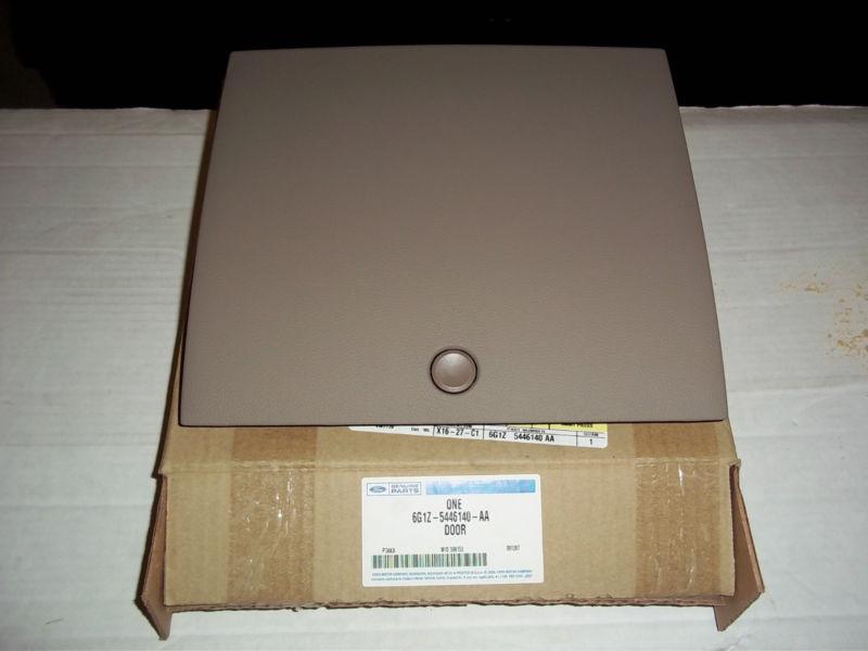 6g1z-5446140-aa 2005-2007 mercury montego/sable stowage box/ door