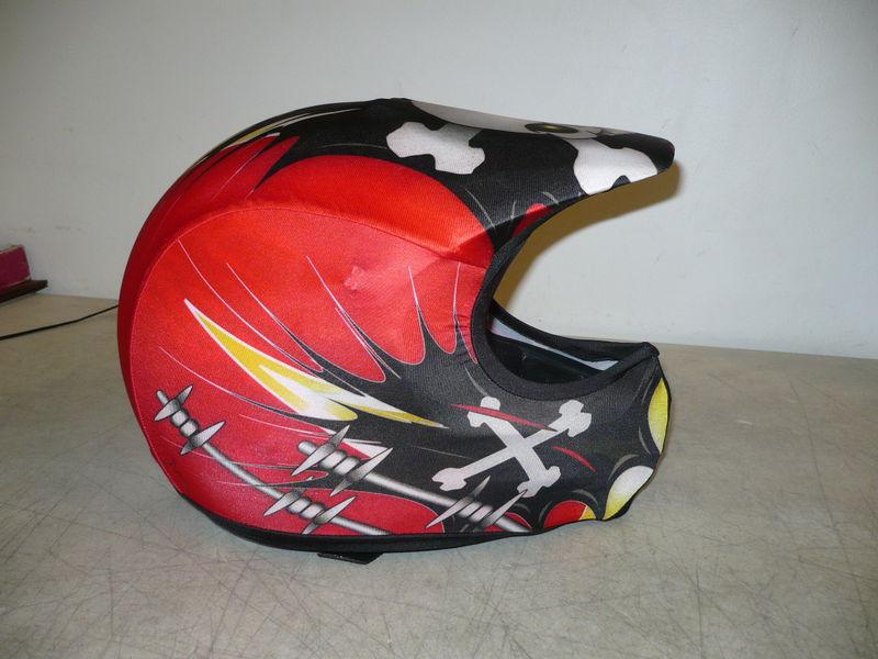 Helmet skinz red skull & crossbones