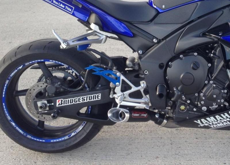 Coffman shorty exhaust: yamaha r1 (2009-2012)