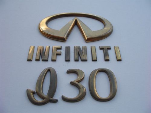 95 96 97 98 99 infiniti i30 rear trunk lid gold emblem logo badge sign oem set