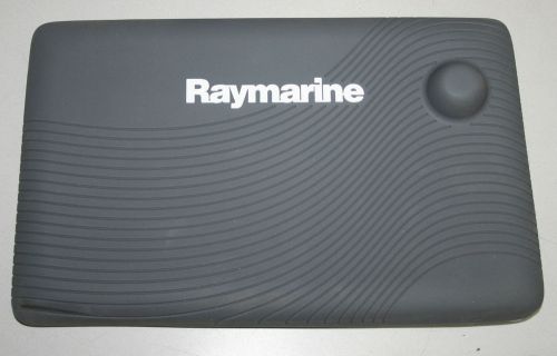 Raymarine mounting adapter kit - r70008 for c90w / e90w