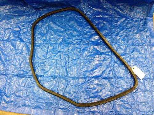 00-02 audi s4 a4 b5 oem passenger rear right rubber door seal weatherstrip rh