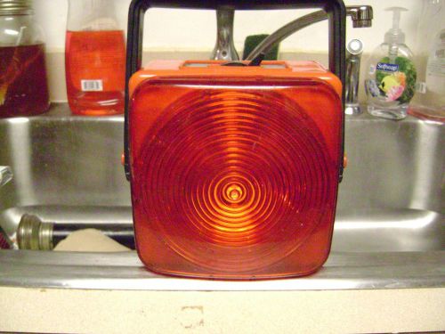 Everyready 6 v flashing warning / work lantern in working cond.