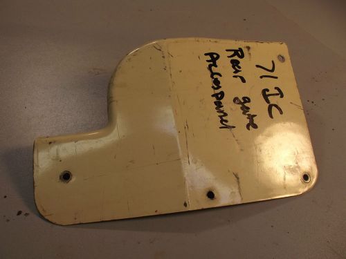 1971 ihc international travelall rear tailgate access panel