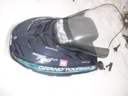 Ski-doo grand touring se 700 800 hood complete! 1998-2000 see options for ship