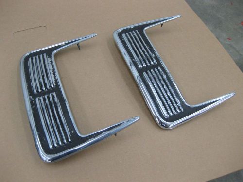 1970 coronet 500 quarter panel louvers trim 2965242 2965243 quarter panel trim