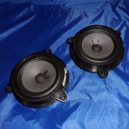 2003-2004 infiniti g35 coupe, front door speaker set
