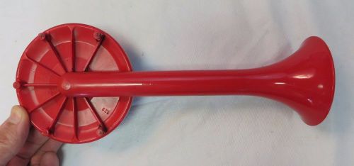 1970-73 porsche 911 912 red bosch low-tone (long style) banjo horn - excellent
