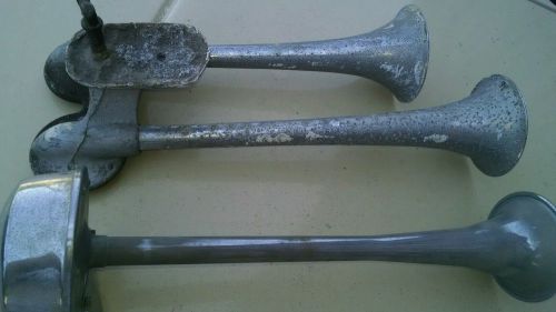 Vintage chrome marine nautical yacht dual trumpet air horns boat horns klaxon