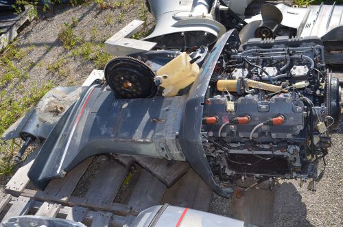 Yamaha 225 hp carb two stroke oil injected - parts or repair - 25"