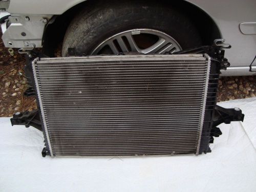 2004-2007 volvo s60 radiator with fan assembly oem!!!!!