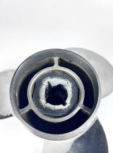 Michigan Wheel 3 x 13 1/8 x 19 RH, Apollo XHS Propeller 993145 ( Cosmetic Wear ), US $184.99, image 3