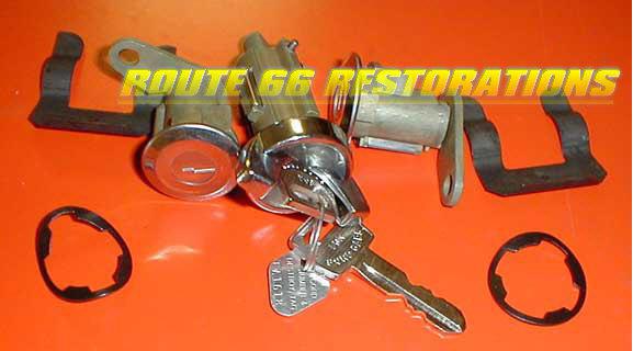 1970 1971 1972 1973 mustang  ignition door lock / keys
