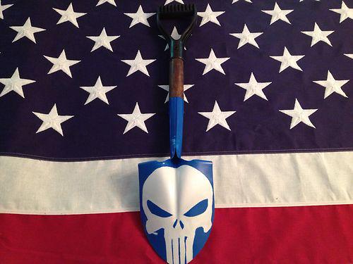 Recovery shovel light portable offroad 4x4 jeep