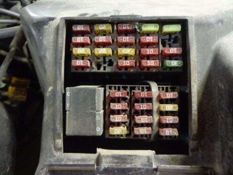 99 DEVILLE FUSE BOX 827876, US $60.00, image 2