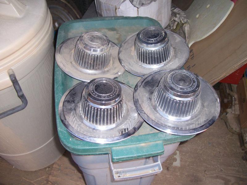 Find chevy rally hub caps in Apple Valley, California, US, for US 90.00