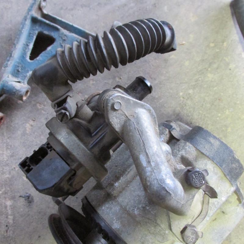 Find 1982 CORVETTE CROSSFIRE INJECTION AIR PUMP WITH BRACKETS PULLEY