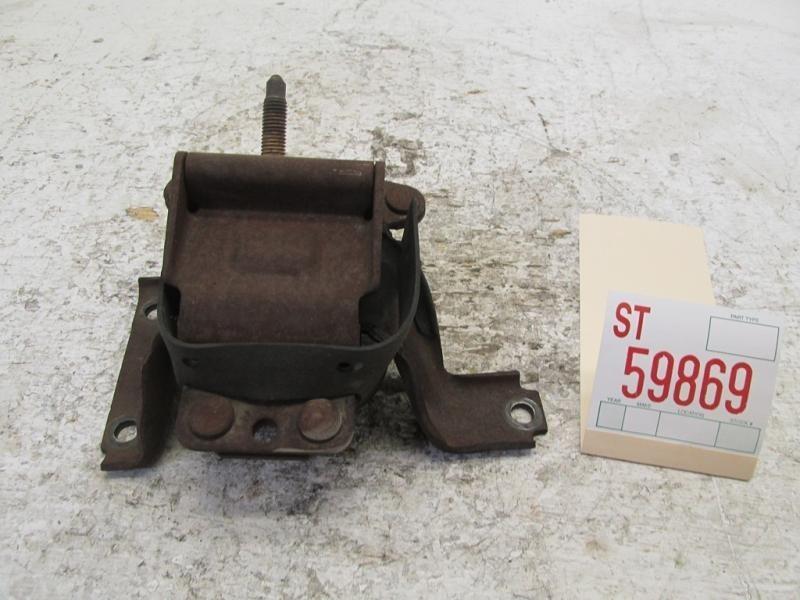 03 04 05 06 grand marquis right passenger front engine mount support bracket oem