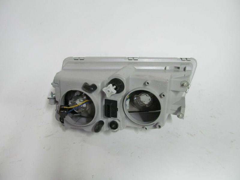 00 01 02 03 04 VOLVO V40 RIGHT HEADLIGHT NICE!, US $79.99, image 2