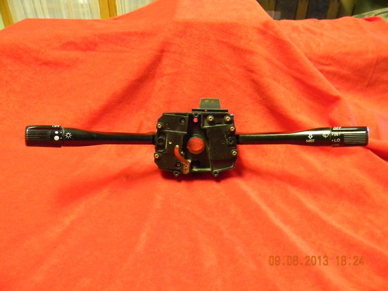 Find HONDA CIVIC 1988 TURN AND WIPER SWITCH, COMBINATION VERY NICE in