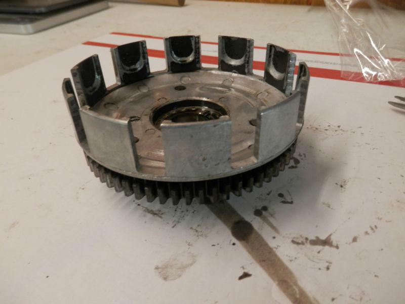 Honda big red '85   clutch basket   