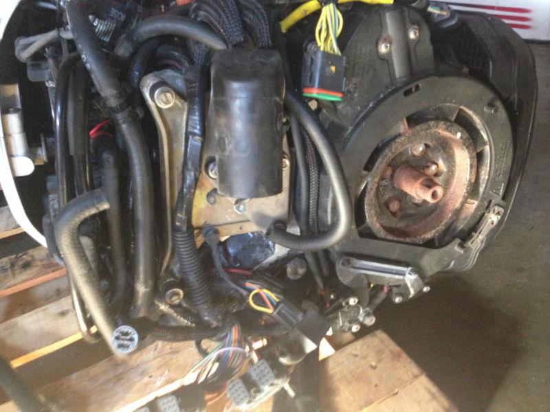 2002 Evinrude 150 hp Outboard Boat Motor 2-Stroke Johnson OMC 25