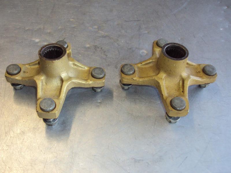 1983 1984  honda atc250r 250r rear wheel hubs pair gold #5