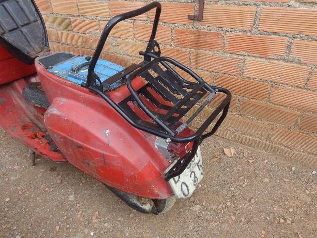 Porta pack black vespa.