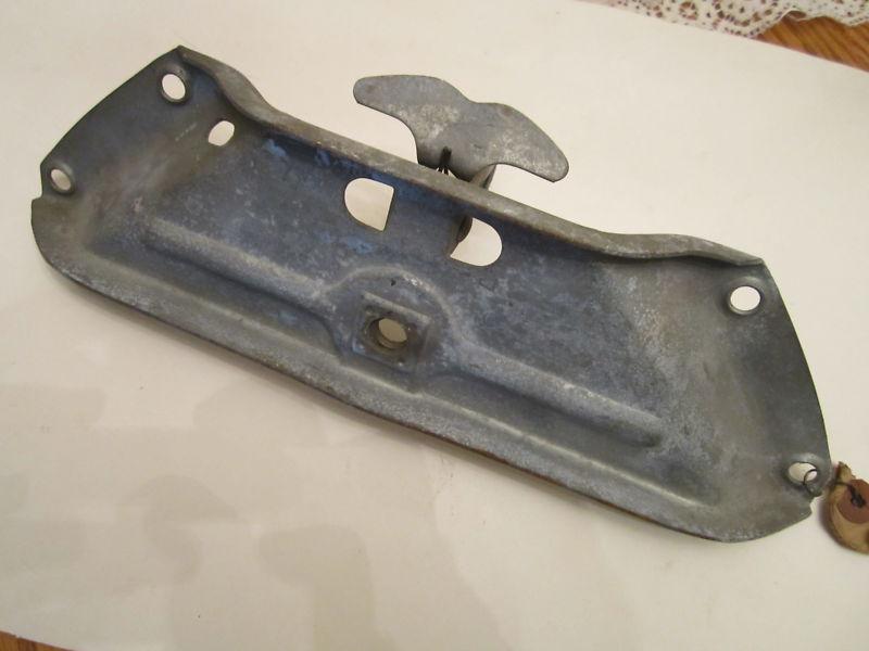 1941 CHEVROLET NOS UPPER HOOD CATCH PLATE, US $75.00, image 2