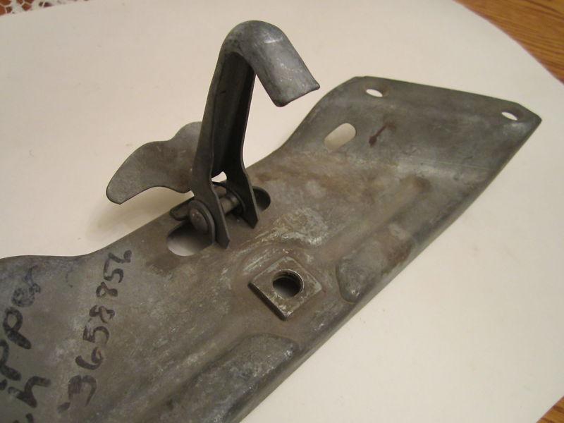 1941 CHEVROLET NOS UPPER HOOD CATCH PLATE, US $75.00, image 4