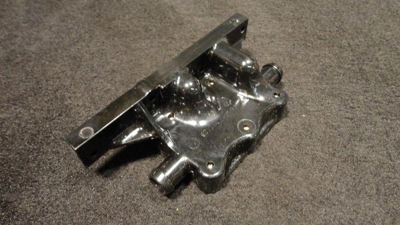 Thermostat housing #391664 johnson/evinrude 1968-1972 85-20hp outboard boat