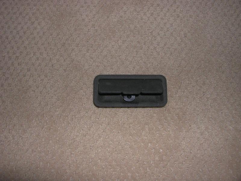 Triumph tr 6 tr 250 ashtray