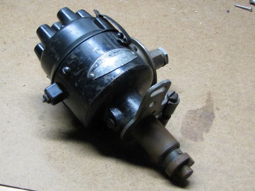 1947 kaiser 6 cyl. delco-remy distributor model #1110224 serial #9l25-clean