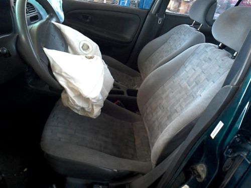 Mitsubishi mirage, headrest