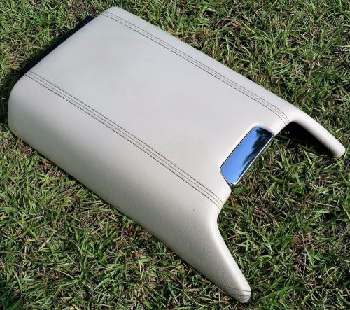 2003 - 2006 lincoln navigator front center console lid armrest arm rest beige 05