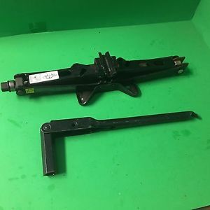 2005 2006 2007 2008 2009 2010 chrysler 300 jack and lug wrench kit oem nice