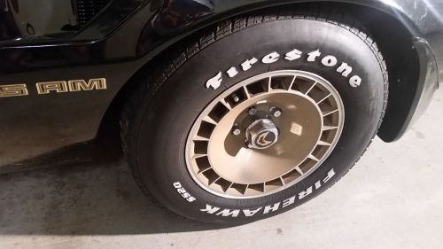 1981 pontiac trans am turbo style wheel and tires