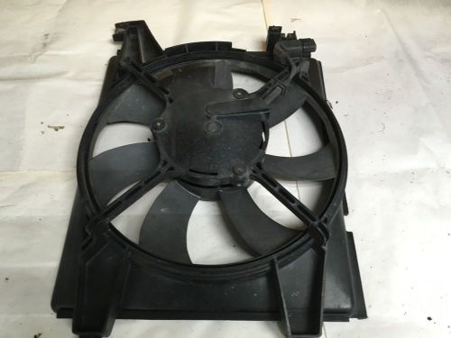 2003 hyundai tiburon gt v6 radiator cooling fan motor assembly (right side)