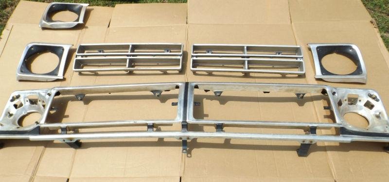 1972 ford f100 pickup pick up truck grill inserts head light doors original