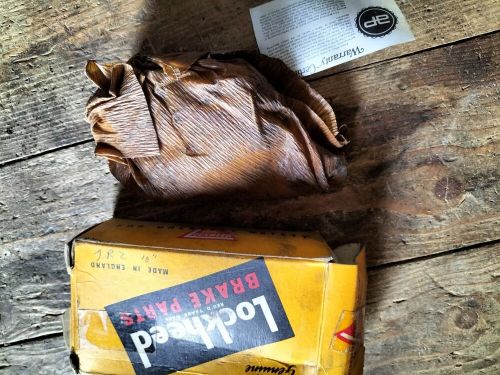 Triumph tr2  rear wheel  cylinder.